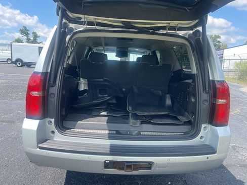 Used 2015 Chevrolet Suburban LT AWD/4WD image 28