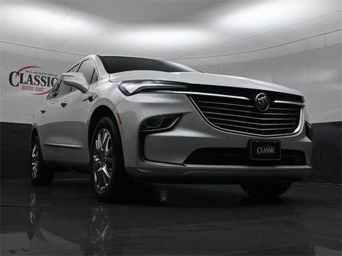 Used 2023 Buick Enclave Premium w/ Experience Buick Package image 26