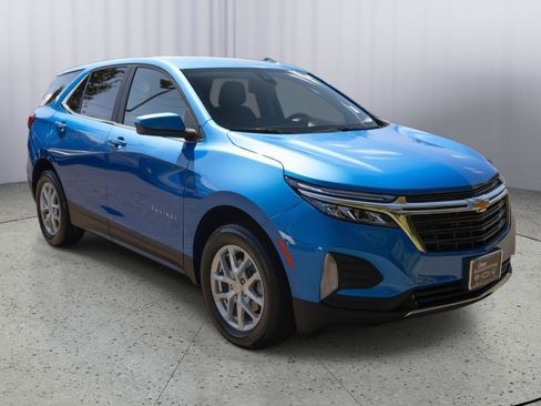 Used 2024 Chevrolet Equinox LT AWD/4WD image 1