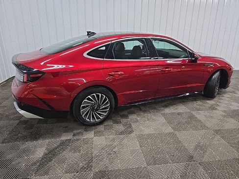 Used 2024 Hyundai Sonata Limited image 3