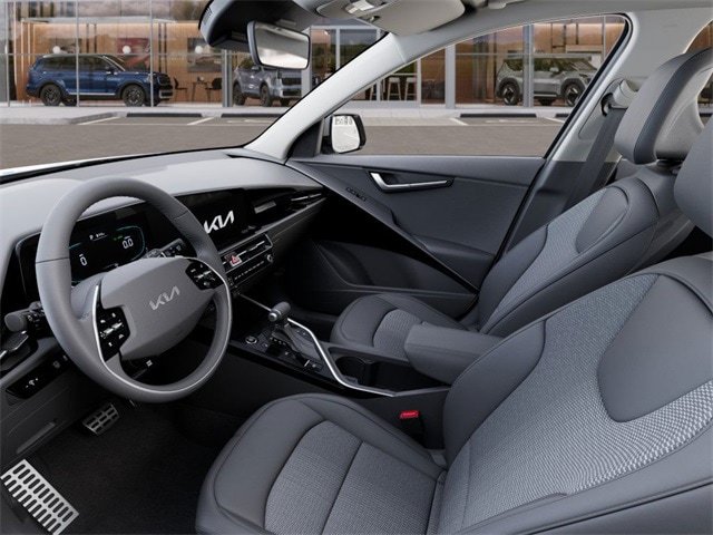 Certified 2025 Kia Niro EX Touring FWD image 17