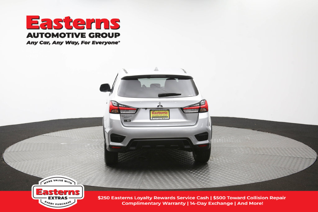 Used 2025 Mitsubishi Outlander Sport SE AWD/4WD image 36