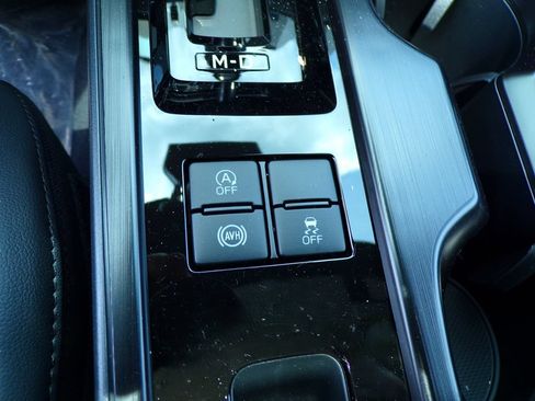 Certified 2026 Subaru Outback Premium AWD/4WD image 10
