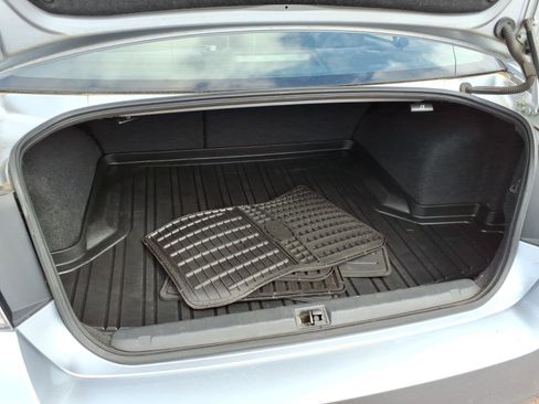 Used 2014 Subaru Legacy 2.5i Premium w/ Moonroof Package AWD/4WD image 12