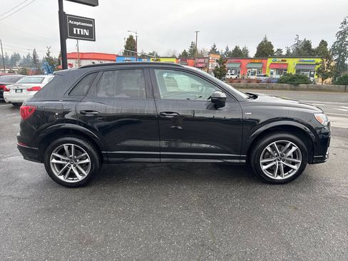 Used 2021 Audi Q3 2.0T Premium Plus w/ Premium Plus Package image 10