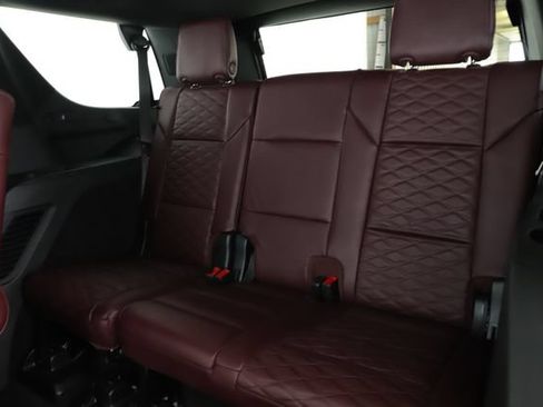 Used 2026 Cadillac Escalade Sport w/ LPO, ONYX Package AWD/4WD image 33