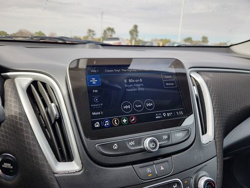 Used 2024 Chevrolet Malibu LT image 19