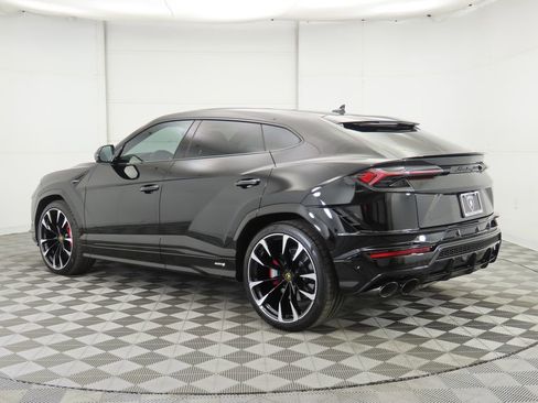 Used 2024 Lamborghini Urus S image 7