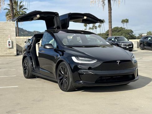 Used 2022 Tesla Model X image 20