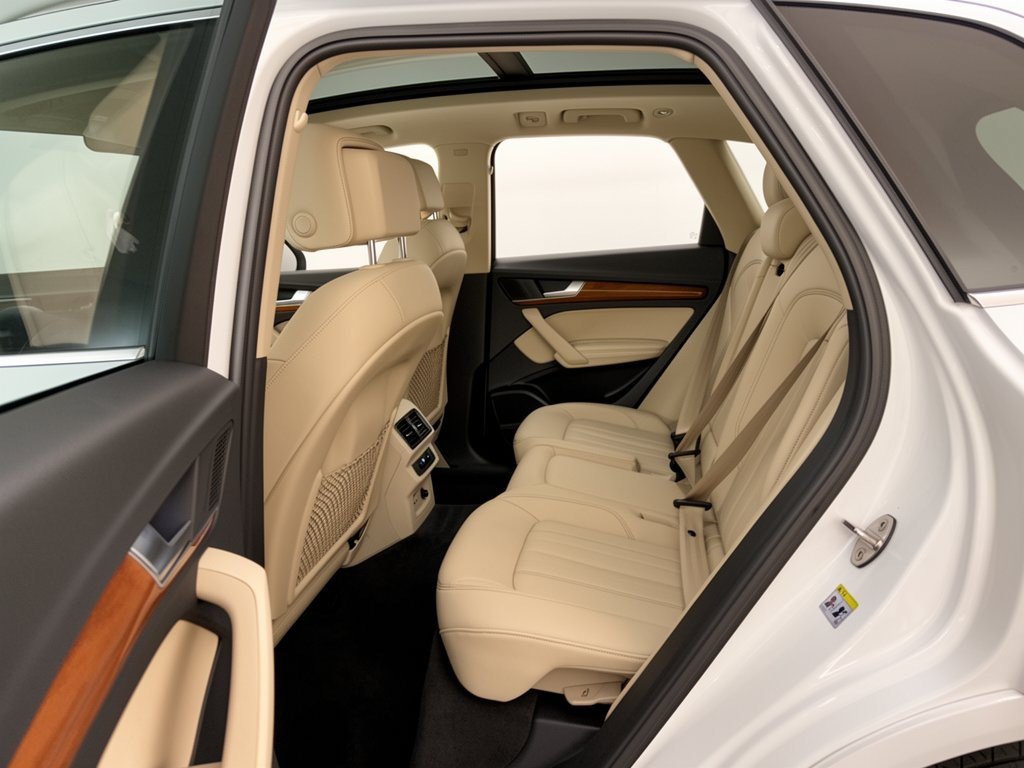 Used 2023 Audi Q5 2.0T Premium Plus AWD/4WD image 25
