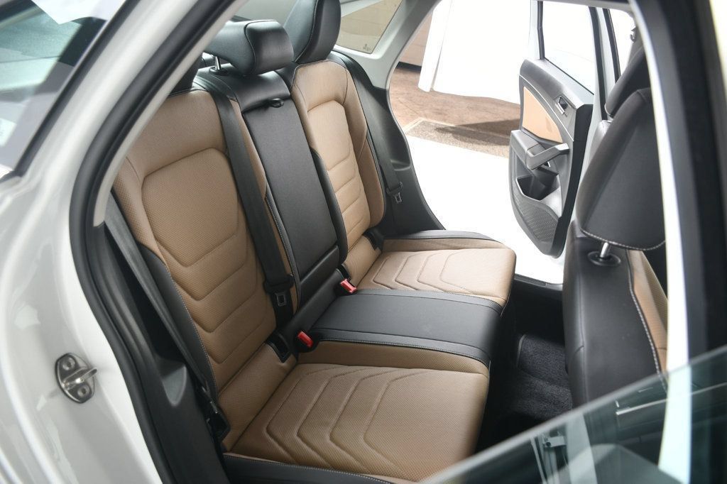 Used 2020 Volkswagen Jetta SEL Premium FWD image 39