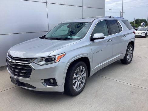 Used 2018 Chevrolet Traverse Premier AWD/4WD image 1