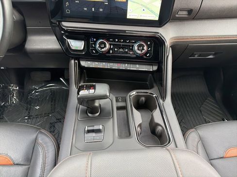 Used 2025 GMC Sierra 1500 AT4 AWD/4WD image 30