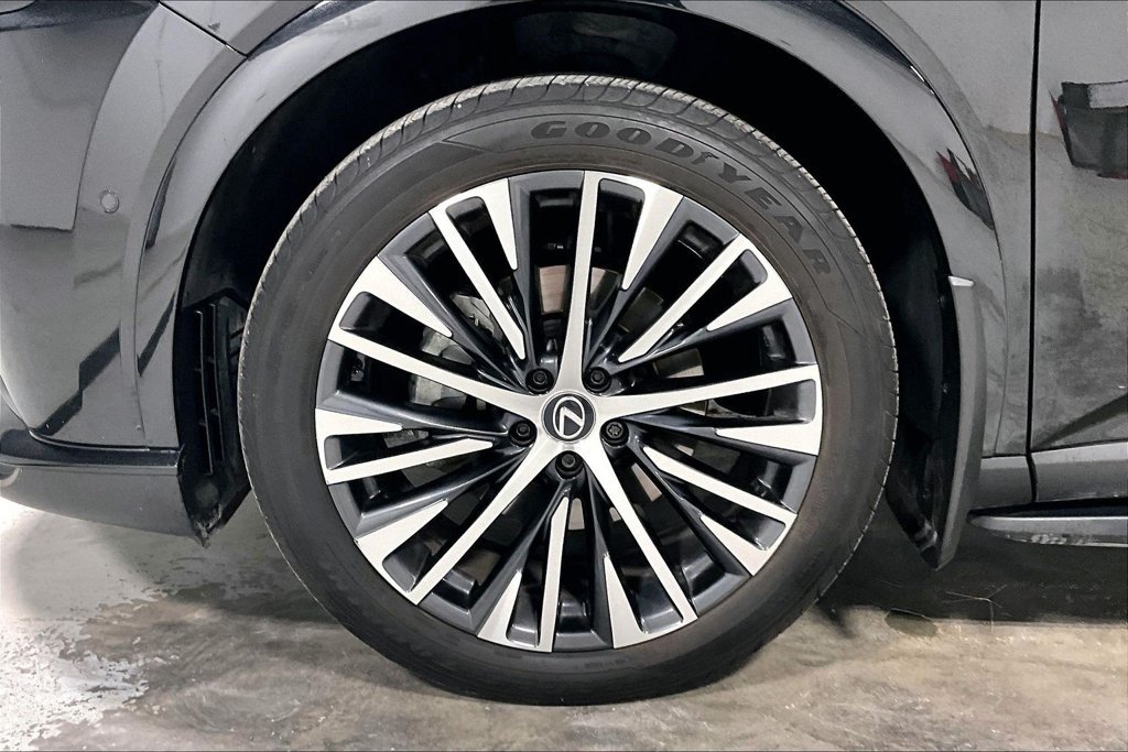 Used 2024 Lexus RX 350 Premium Plus w/ Convenience Package FWD image 10
