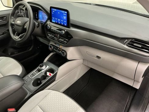 Used 2025 Ford Escape Active image 18