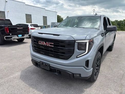 Used 2024 GMC Sierra 1500 Elevation AWD/4WD image 4