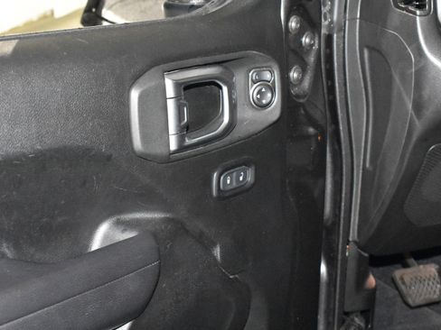 Used 2022 Jeep Gladiator Sport AWD/4WD image 23