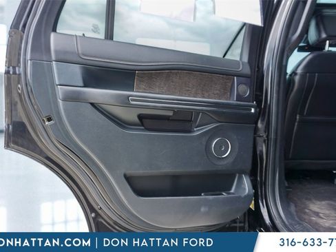 Used 2021 Ford Expedition Limited image 19