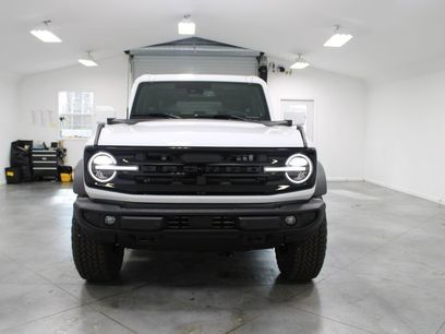 New 2025 Ford Bronco Outer Banks