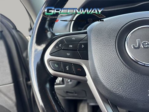 Used 2020 Jeep Cherokee Limited image 19