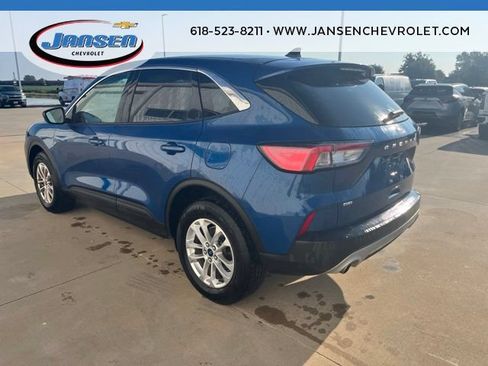 Used 2022 Ford Escape SE w/ Cold Weather Package AWD/4WD image 4