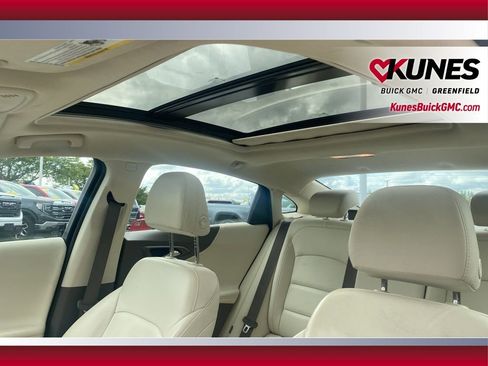 Used 2024 Chevrolet Malibu LT image 18