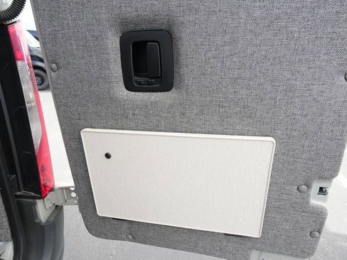 Used 2022 Mercedes-Benz Sprinter 2500 image 43