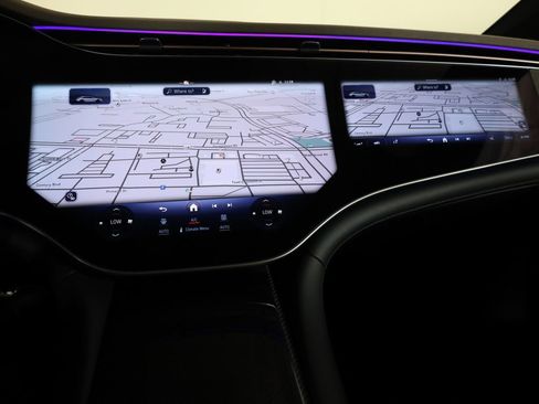 Used 2025 Mercedes-Benz EQS AMG 4MATIC image 28