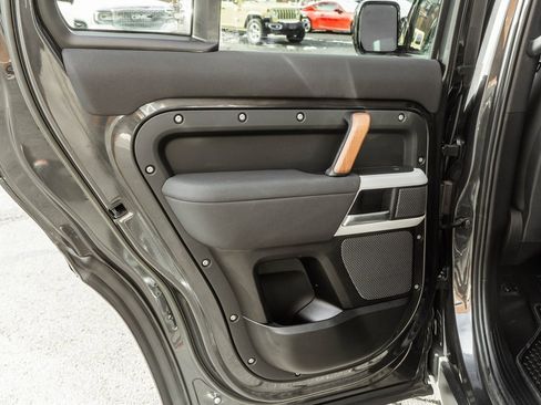 Used 2023 Land Rover Defender 110 S image 25