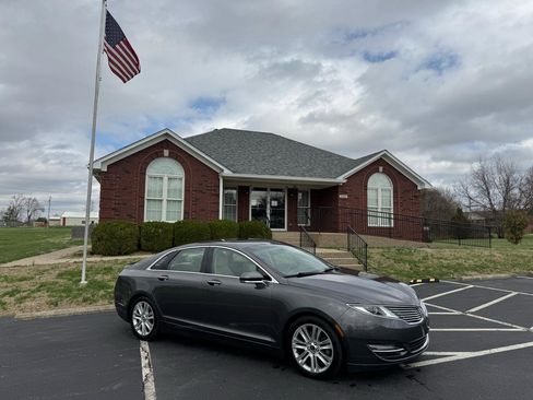 Used 2016 Lincoln MKZ w/ Equipment Group 300A Reserve image 11