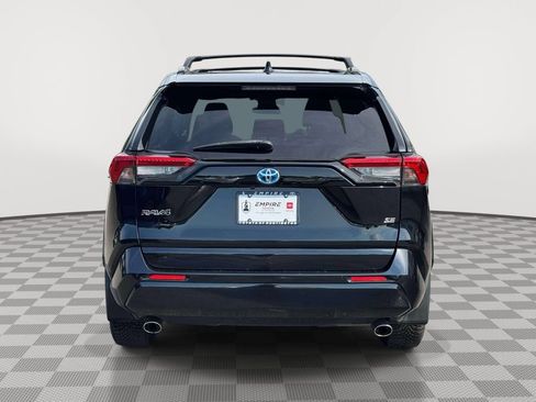 Used 2021 Toyota RAV4 SE w/ Weather & Moonroof Package AWD/4WD image 6