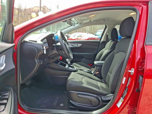 Used 2023 Kia Forte LXS image 13