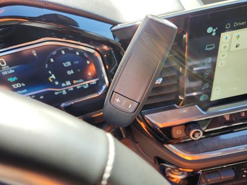 Used 2024 Chevrolet Silverado 2500 LTZ w/ LTZ Convenience Package image 20