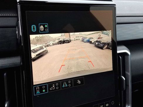 Used 2025 GMC Acadia Elevation image 21