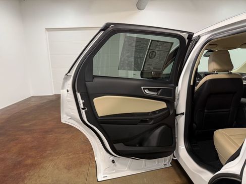 Used 2024 Ford Edge SEL w/ Convenience Package AWD/4WD image 46