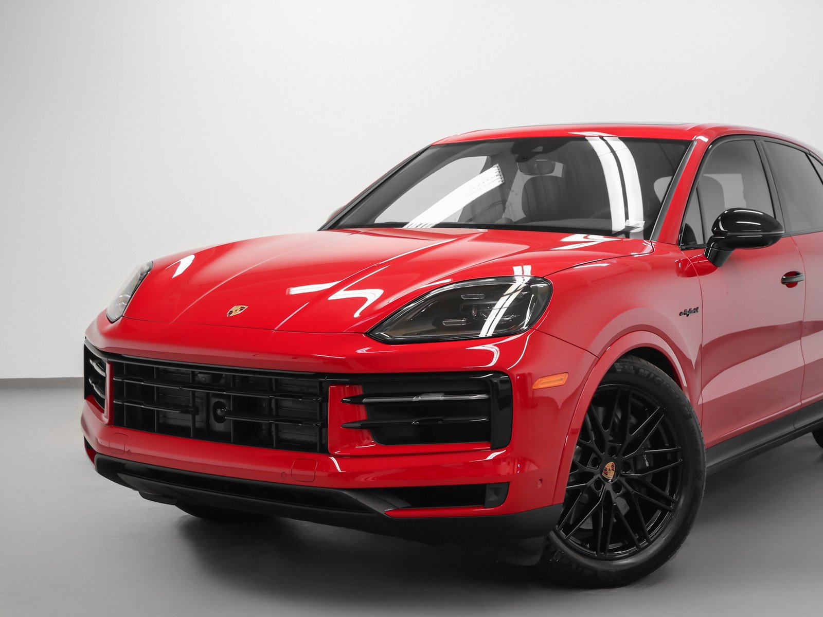 Certified 2025 Porsche Cayenne E-Hybrid AWD/4WD image 7