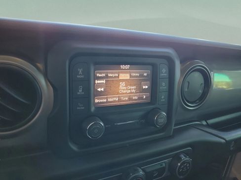 Used 2020 Jeep Wrangler Unlimited Sport image 16