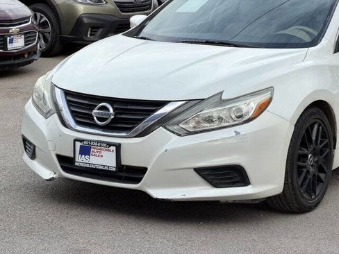 Used 2016 Nissan Altima 2.5 S w/ Power Driver Seat Package image 10