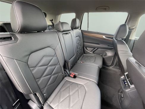 New 2026 Volkswagen Atlas SE image 21