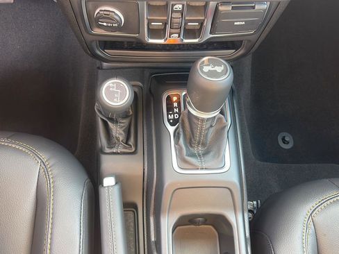 New 2026 Jeep Wrangler Sahara AWD/4WD image 19