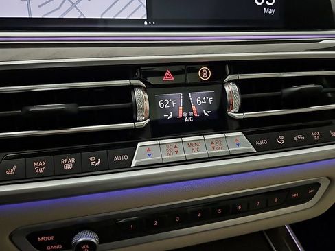 Used 2022 BMW X5 sDrive40i w/ M Sport Package RWD image 17