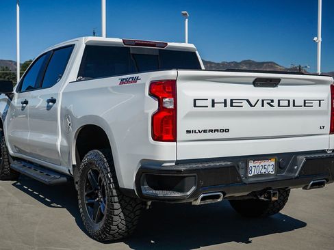 Used 2021 Chevrolet Silverado 1500 LT Trail Boss w/ Convenience Package II image 5