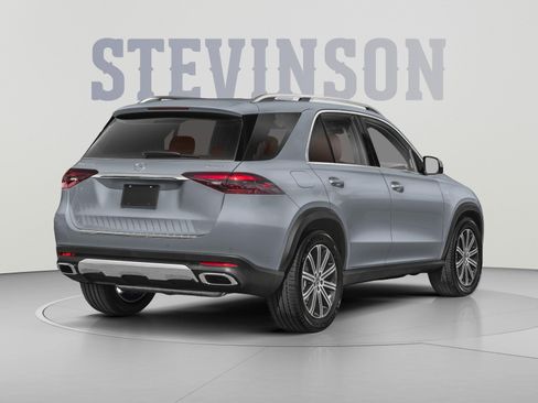Used 2025 Mercedes-Benz GLE 350 4MATIC image 2