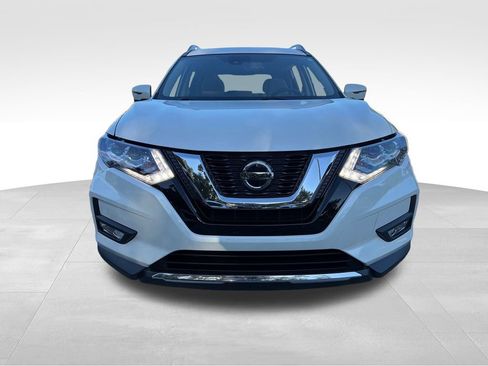 Used 2020 Nissan Rogue SL w/ Premium Package FWD image 2