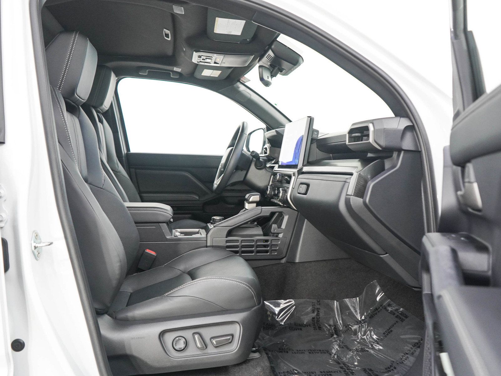 Used 2026 Toyota 4Runner Limited AWD/4WD image 11