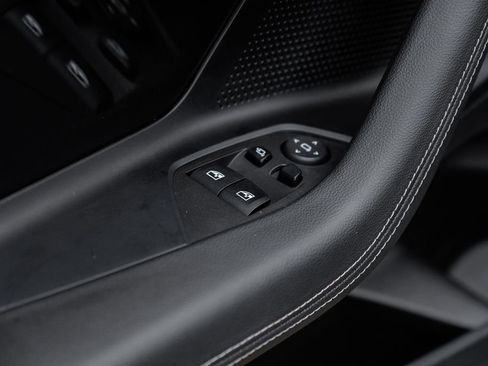 Used 2025 BMW M240i Coupe w/ Premium Package RWD image 44