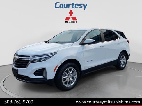 Used 2023 Chevrolet Equinox LT w/ Driver Convenience Package AWD/4WD image 1