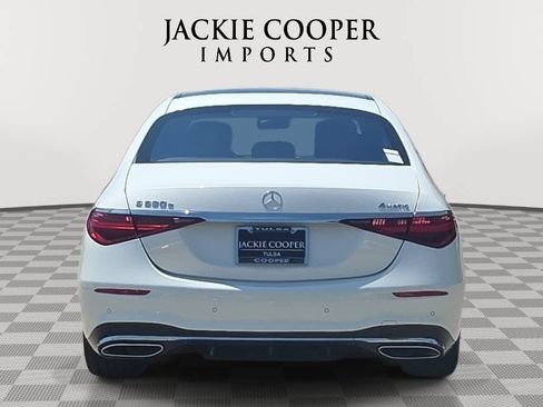 Used 2023 Mercedes-Benz S 580e 4MATIC Sedan image 6