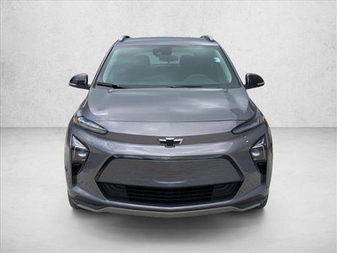 Used 2023 Chevrolet Bolt EUV LT w/ Driver Confidence Package FWD image 2