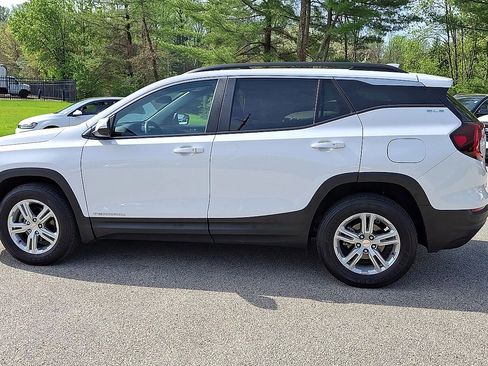 Certified 2022 GMC Terrain SLE w/ Driver Convenience Package AWD/4WD image 6